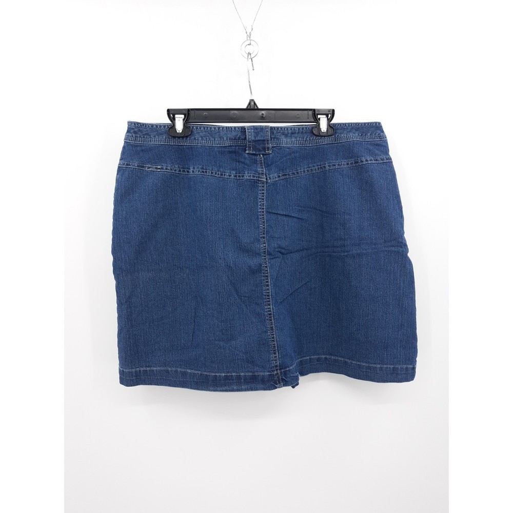 White Stag size 18 Demin skirt